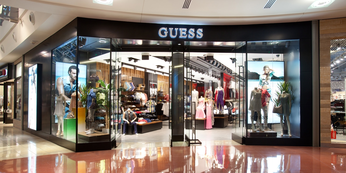 Guess_store02